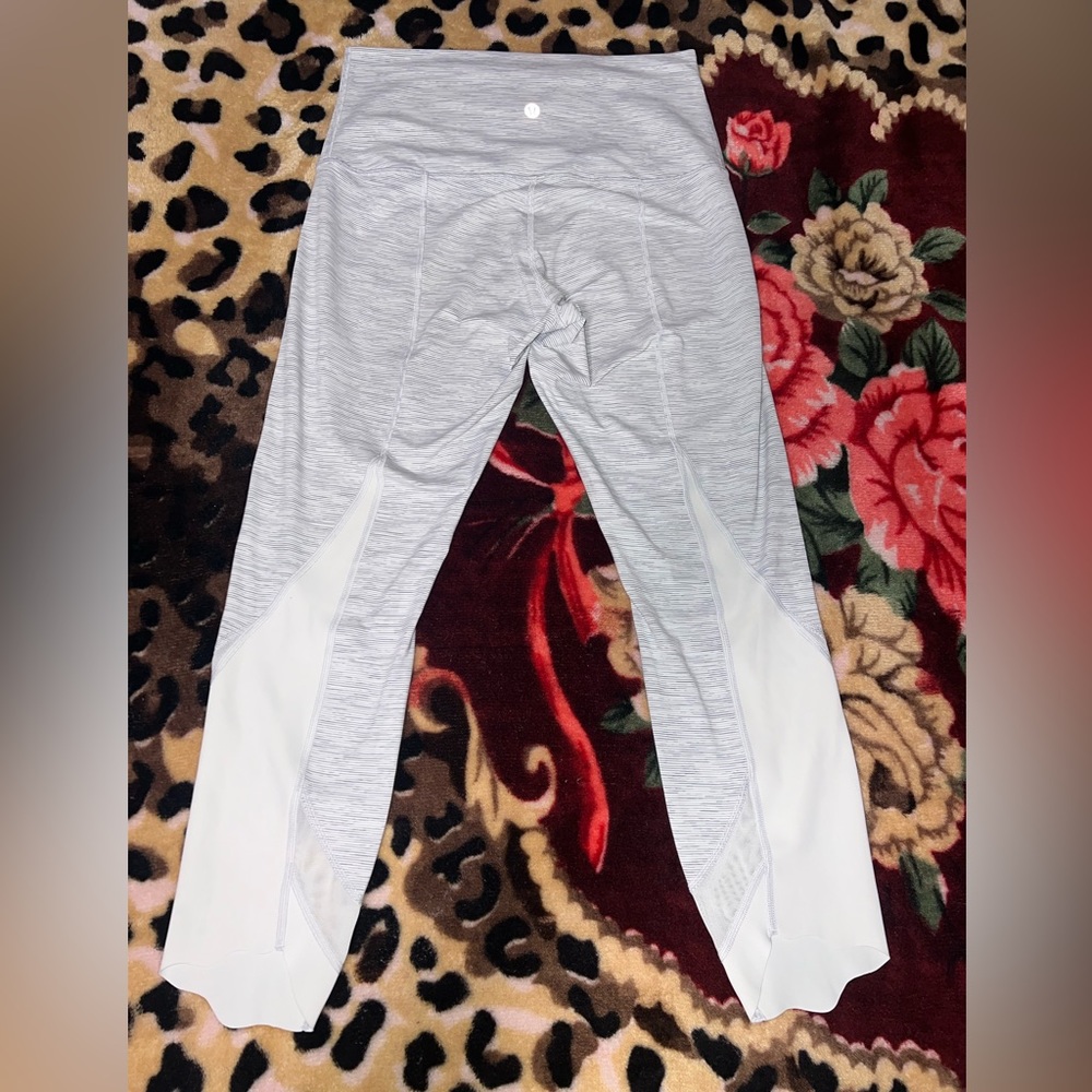 Lululemon scalloped leggings